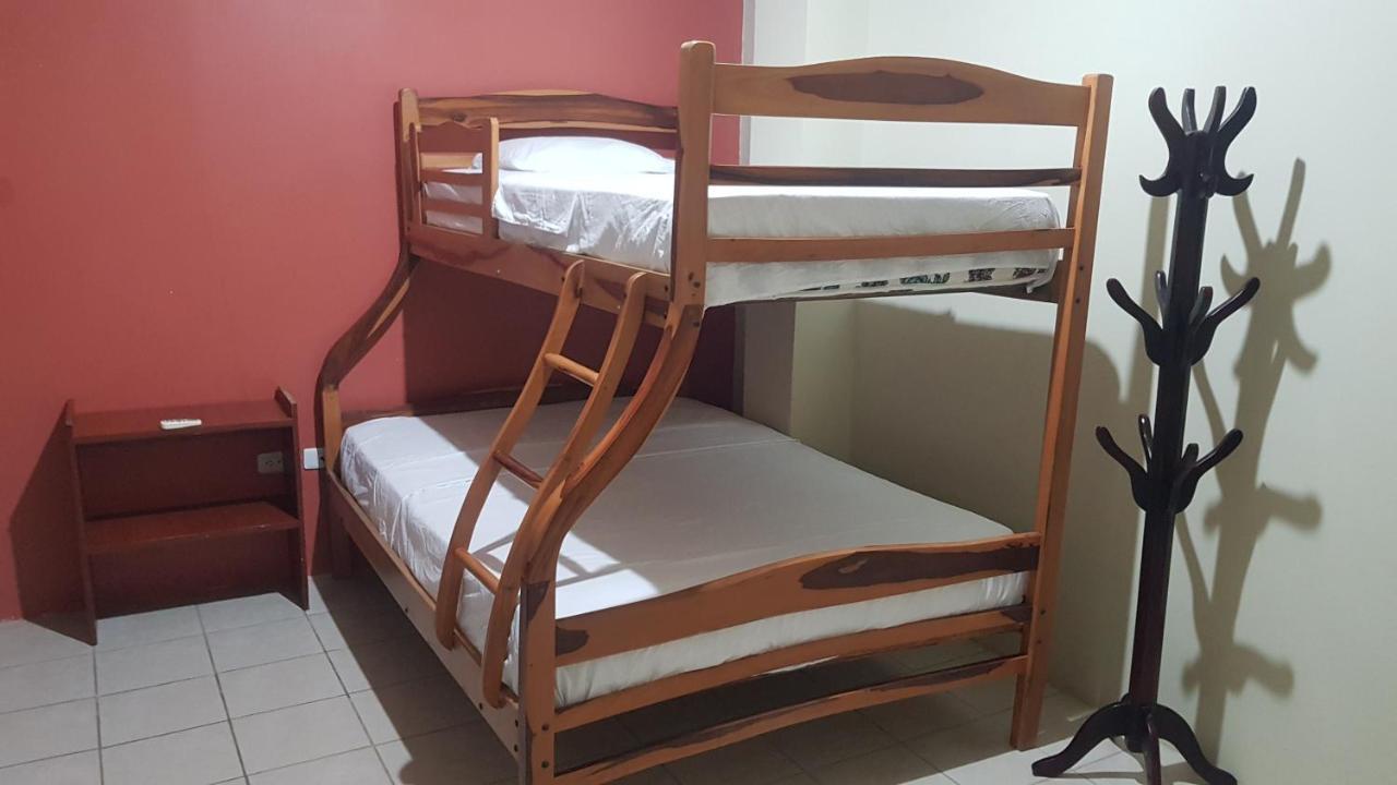 Chaqana Hostel Салинас Екстериор снимка