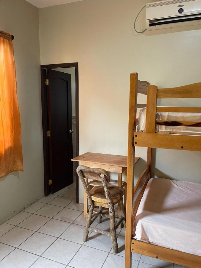 Chaqana Hostel Салинас Екстериор снимка